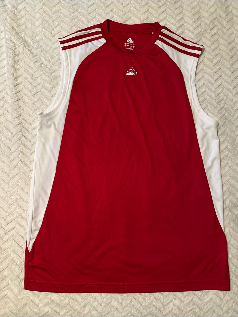 Classic Men’s adidas Red and White Sleeveless Performance Tank Size Large